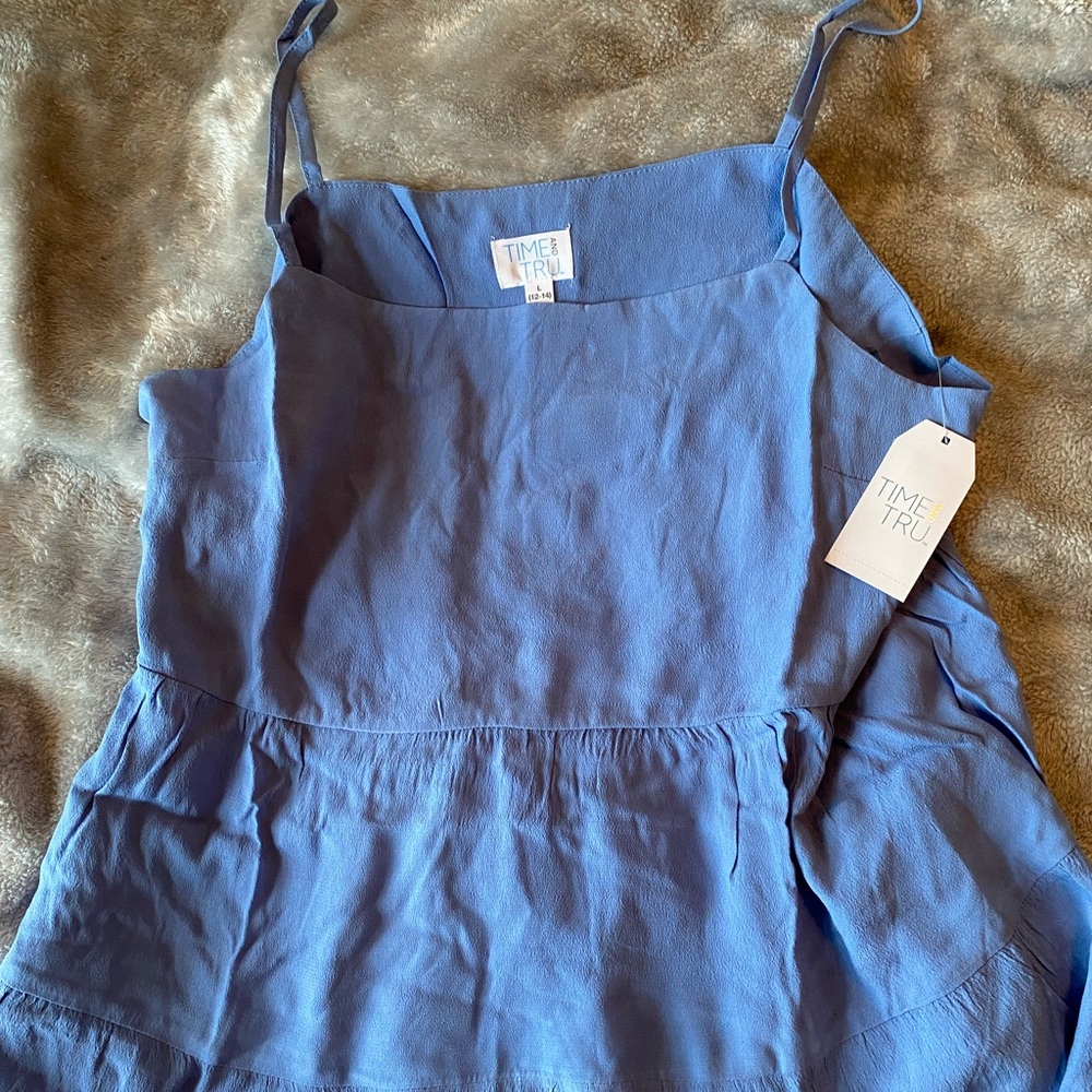 Time and Tru flowy top!